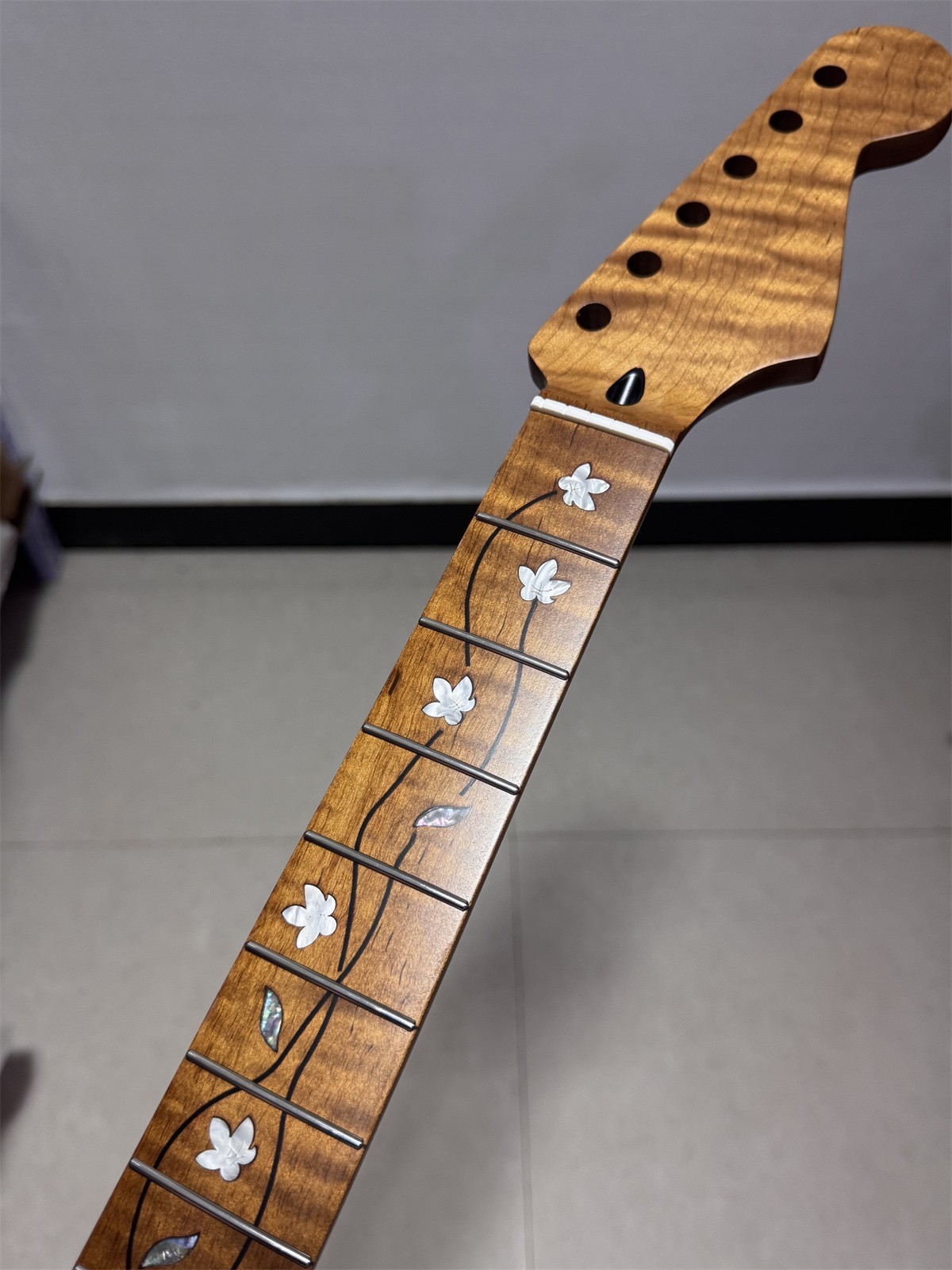 AAAA roasted flame maple electric guitar neck 22 fret part Pearl shell inlay