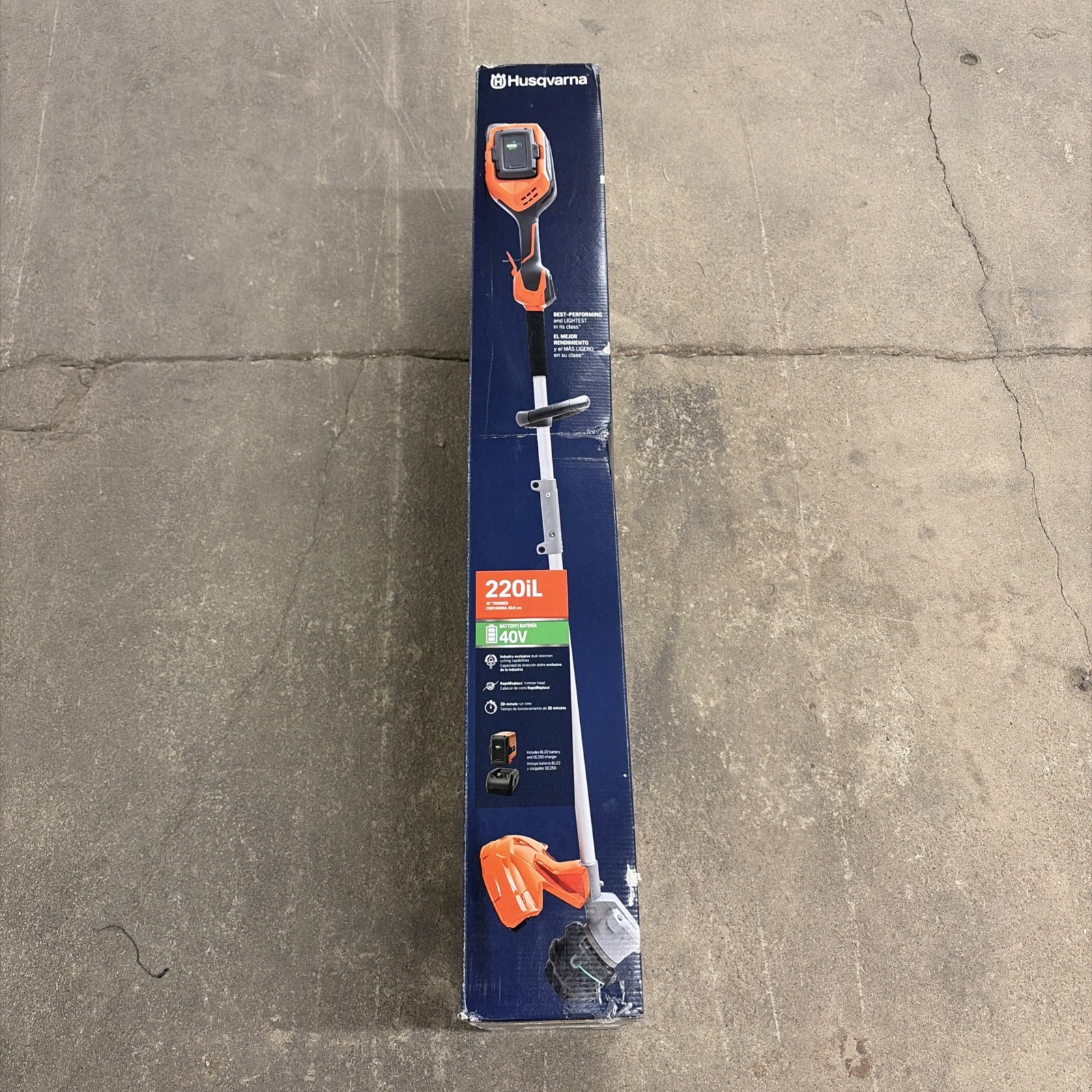 Husqvarna 970480101 220iL 40V Li-Ion Brushless 16\ Husqvarna 970480101 220iL 40V Li-Ion Brushless 16\
