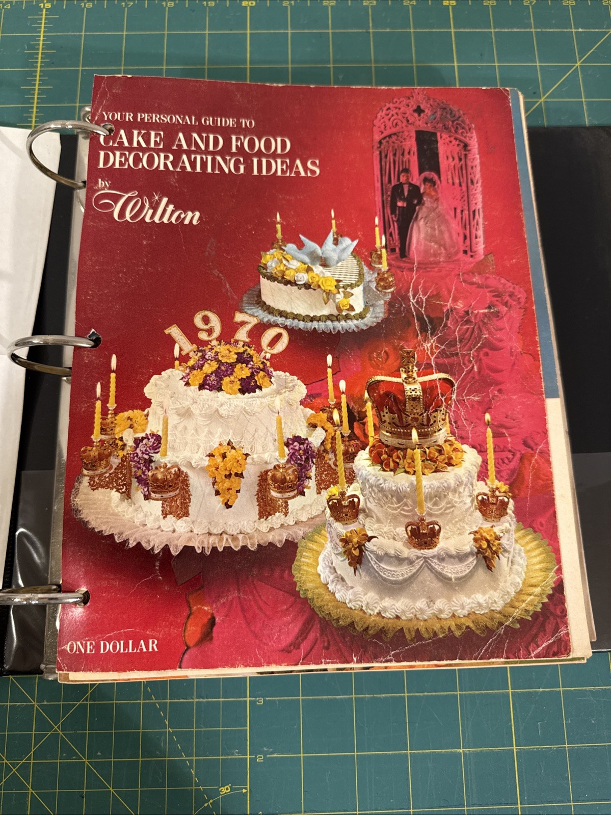 LOT of 14 WILTON CAKE DECORATING YEAR BOOKS 1960s-1970s-1980s in a 3 inch binder
