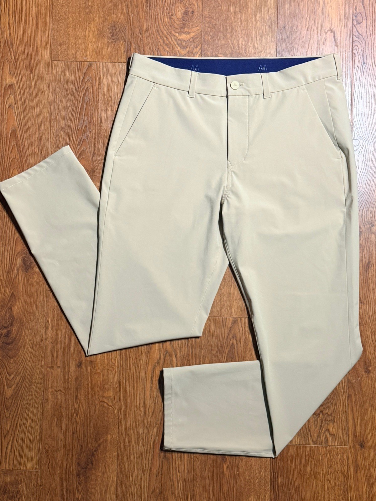 NWOT Mizzen+Main Helmsman Slim Fit Performance Chino Pants Men\'s 32x30 Tan 