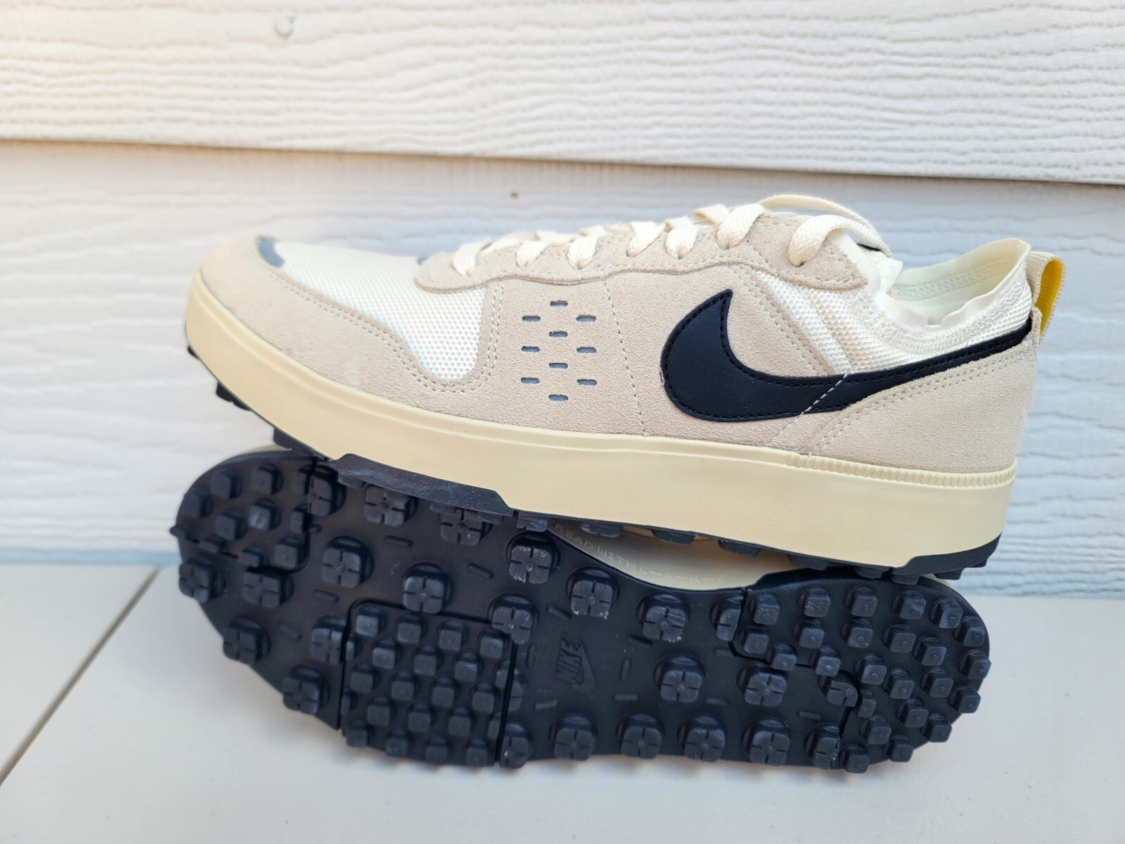 NEW MEN\'S NIKE CITY FZ3863 012  SOFT PEARL/BLACK -LT KHAKI SZ 8