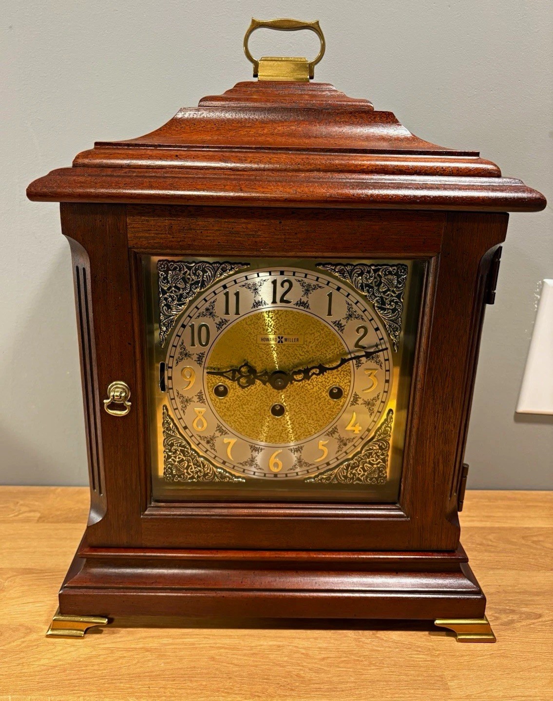 Howard Miller Edinburgh 612-300 Westminster Mantel Clock Runs Needs Service