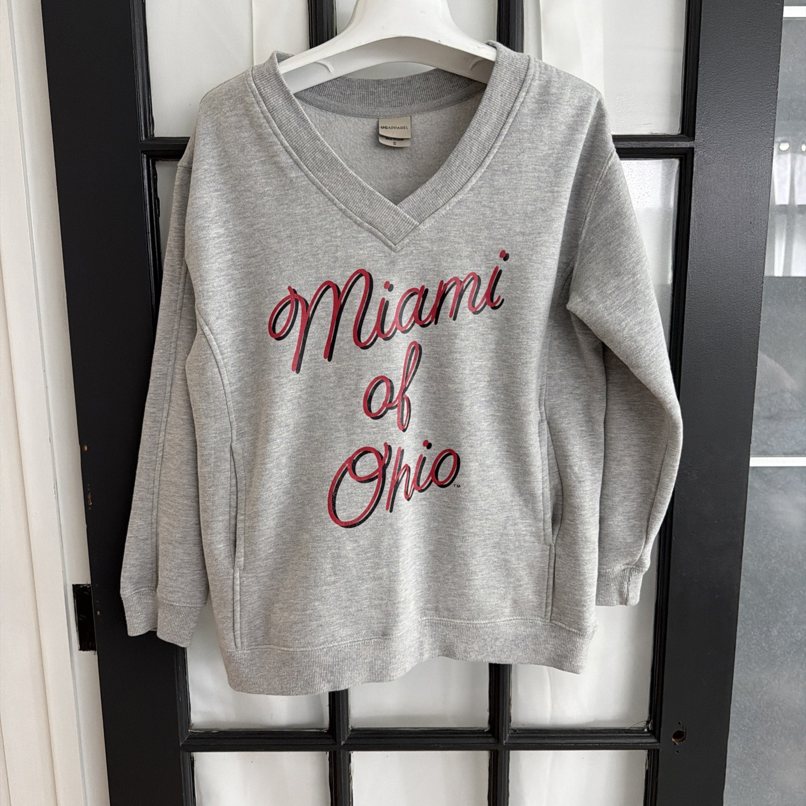 UG Apparel Miami Of Ohio V-Neck Sweatshirt Size Small With Pockets