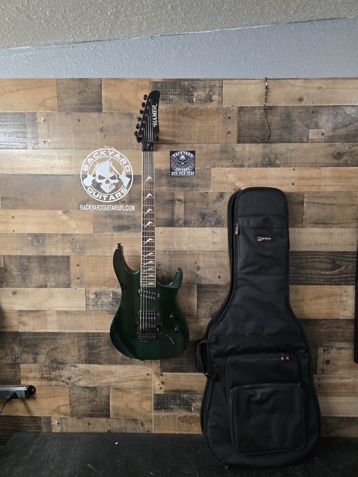 1990s Hamer Diablo Made In Korea Translucent Green W/ Gig Bag 1990s Hamer Diablo Made In Korea Translucent Green W/ Gig Bag