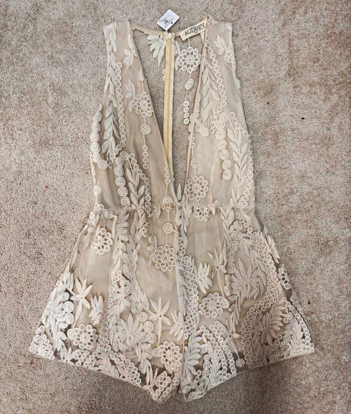 April Cornell Audrey Beige Floral Lace Embroidered Romper Zip Sleeveless S April Cornell Audrey Beige Floral Lace Embroidered Romper Zip Sleeveless S