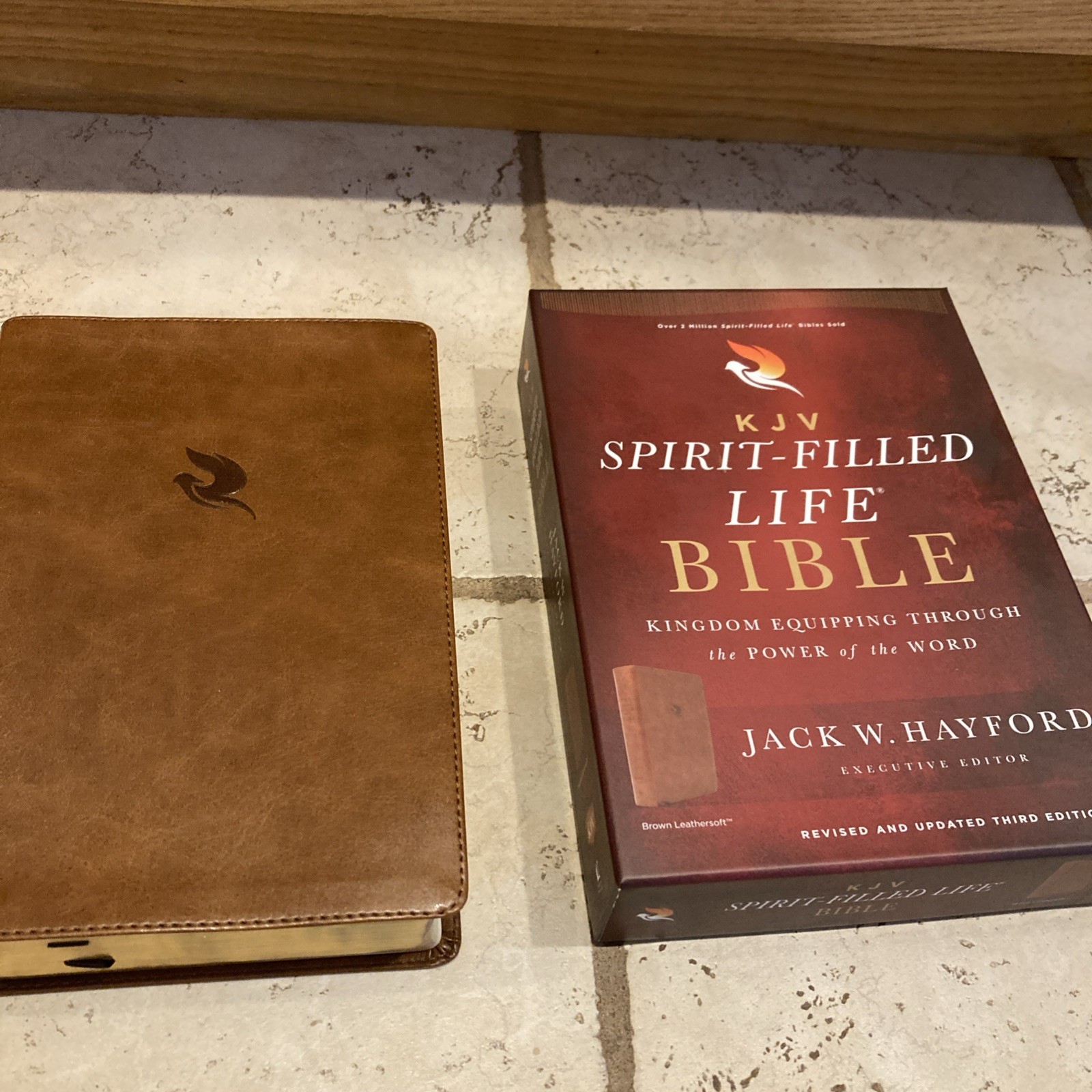  KJV Spirit Filled Life Bible Third Edition RED LETTER BROWN LEATHER SOFT