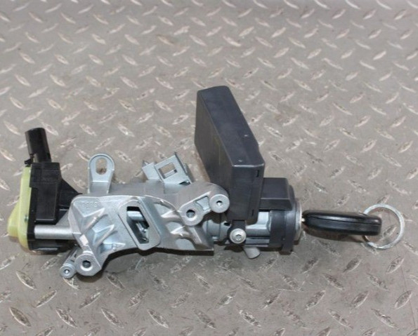 2007-2017 Jeep Patriot Ignition Switch With Key OEM