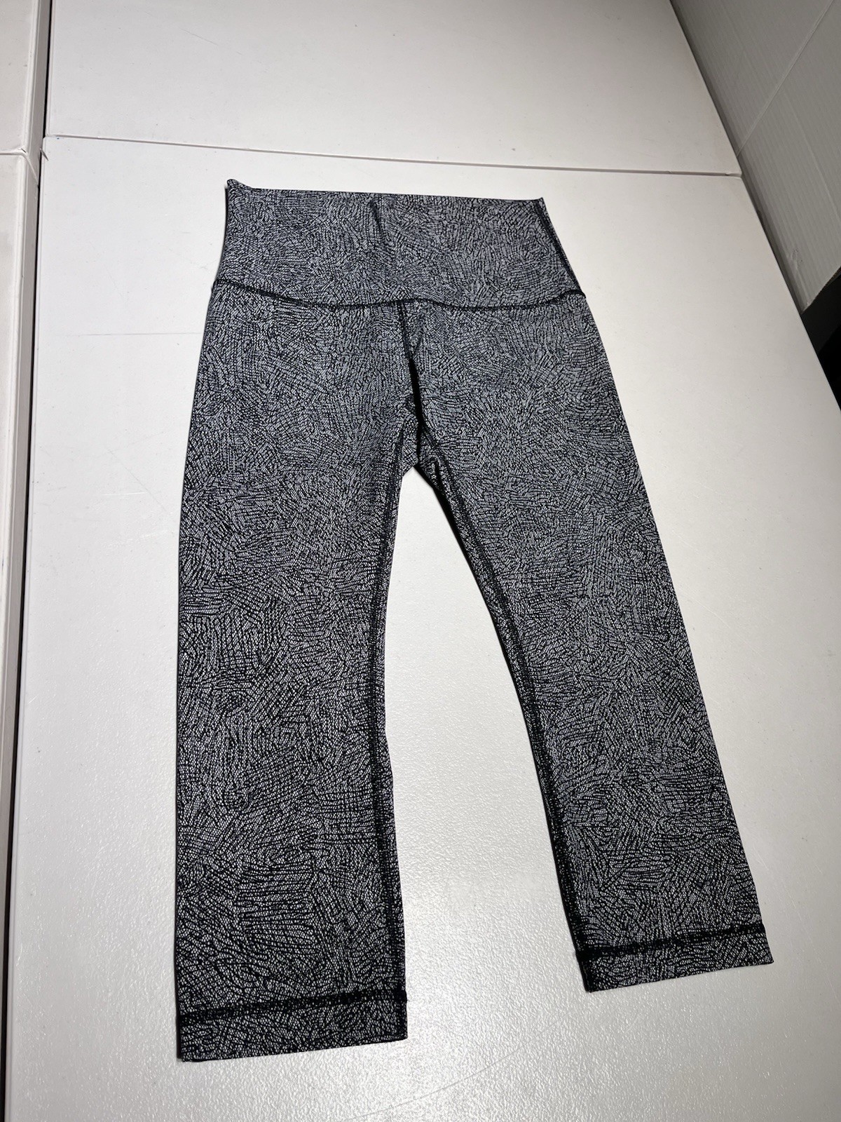 Lululemon Leggings Women\'s 8 High Times Crop Coco Pique Black Yoga Pants