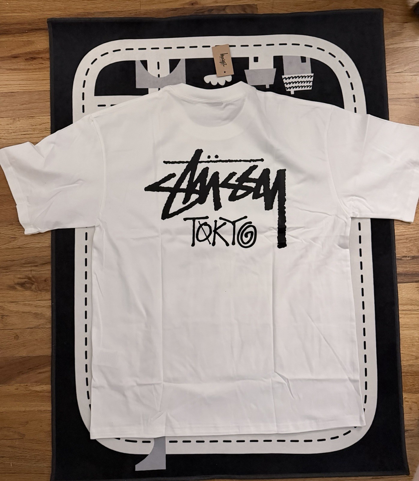 Stussy White Tokyo size L