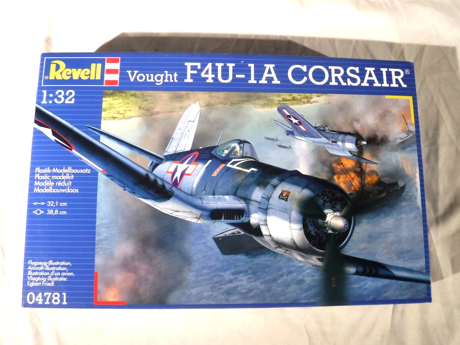 1/32 Revell Vought F4U 1A Corsair \