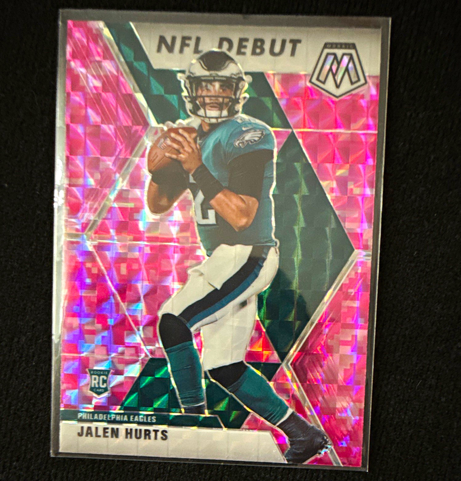 Panini 2020 Mosaic Jalen Hurts NFL Debut Camo Pink Prizm Rookie #265 Panini 2020 Mosaic Jalen Hurts NFL Debut Camo Pink Prizm Rookie #265