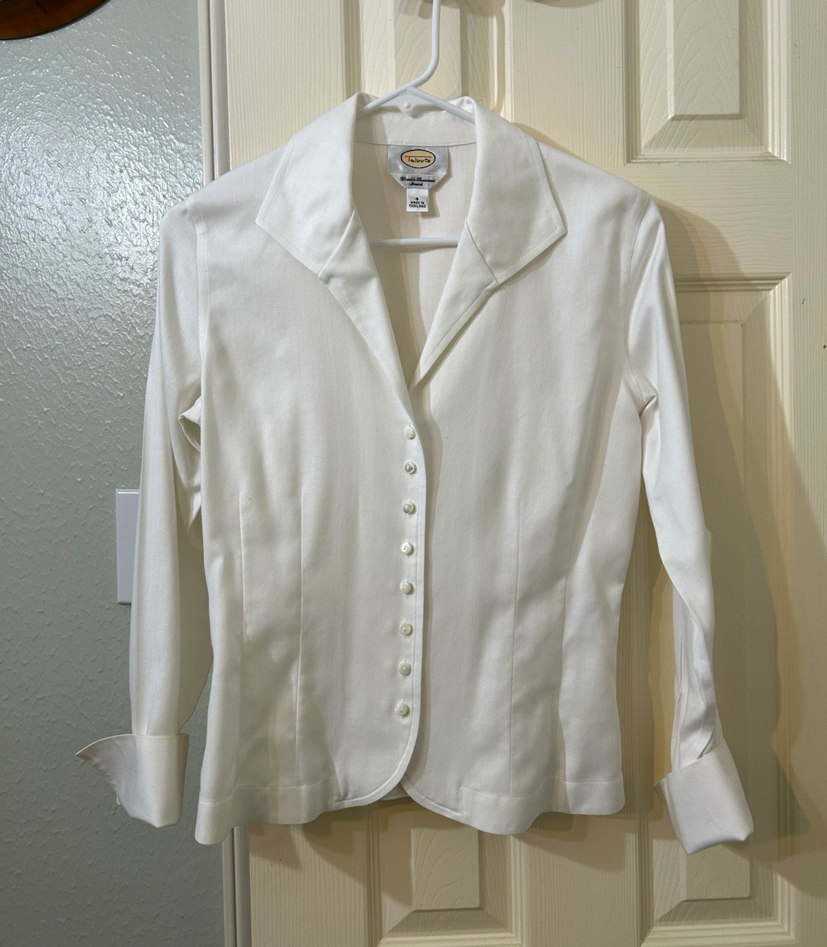 Talbots White Wrinkle Resistant Button-Up Collared Long Sleeve Womens 4