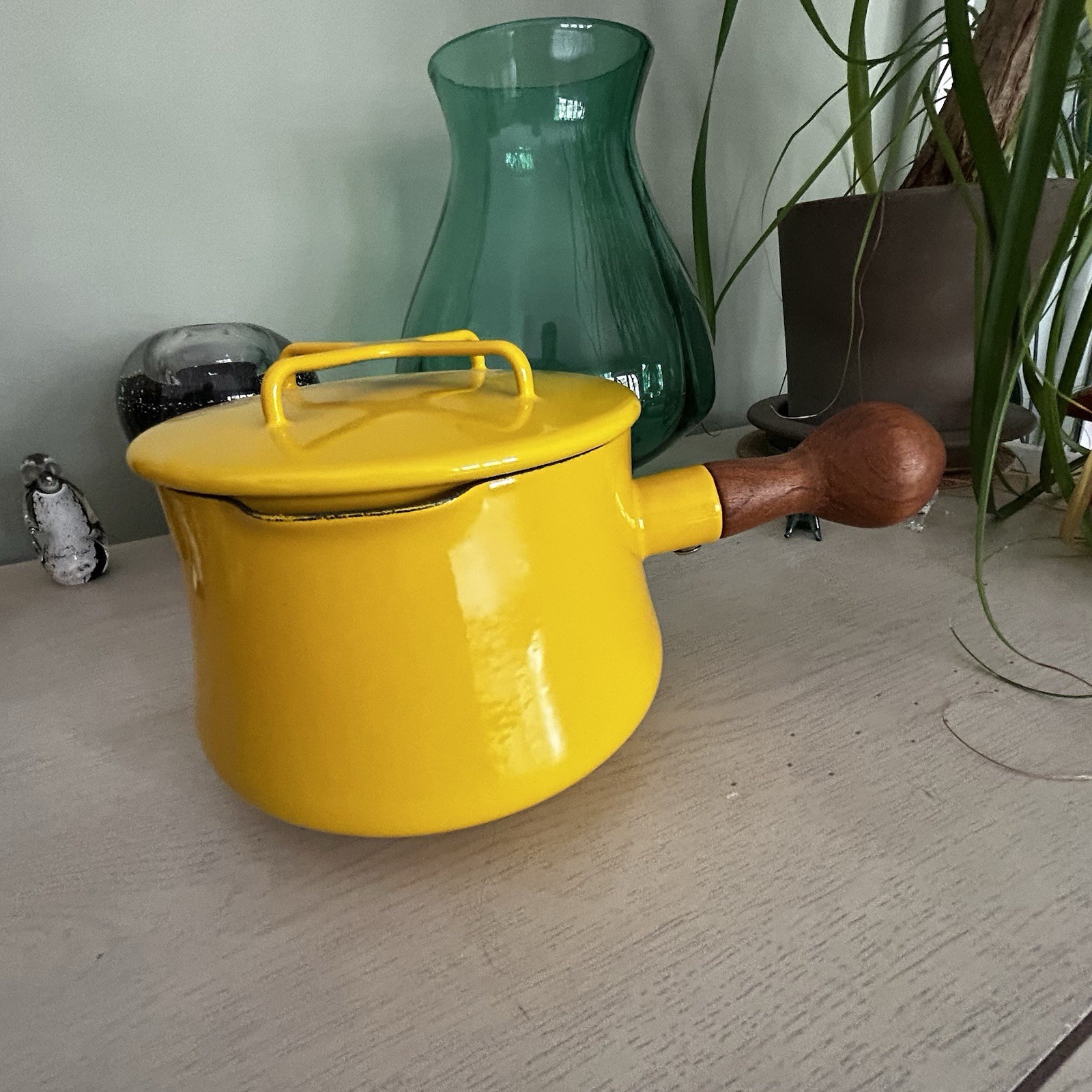 Dansk Kobenstyle Yellow Saucepan Lid Teak Handle NEW Made in France Dansk Kobenstyle Yellow Saucepan Lid Teak Handle NEW Made in France