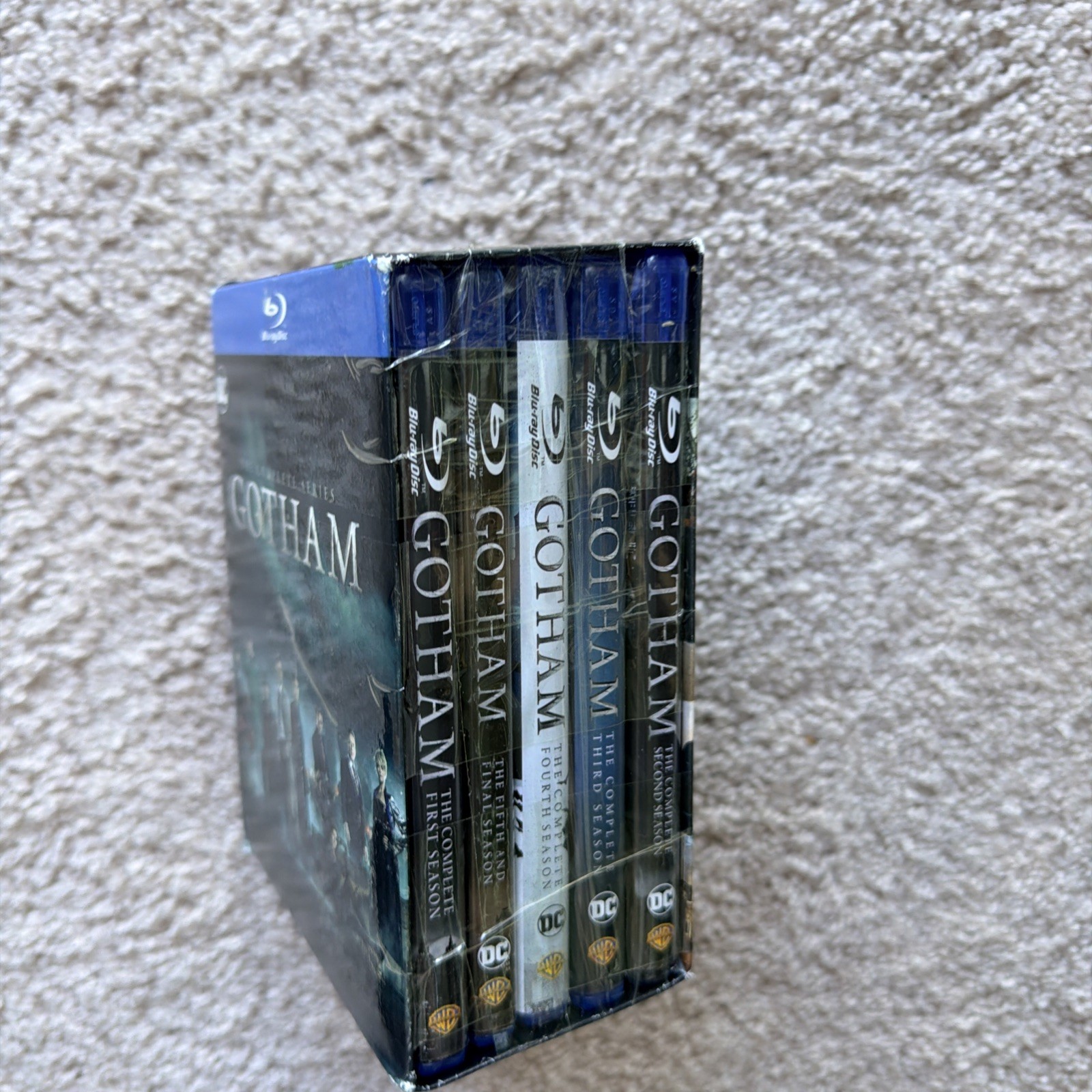Gotham: the Complete Series (DC) (Blu-ray) Gotham: the Complete Series (DC) (Blu-ray)