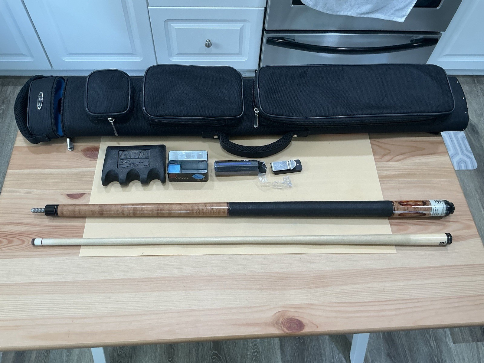 McDermott G213C Custom Cue of the Month May 2017 McDermott G213C Custom Cue of the Month May 2017
