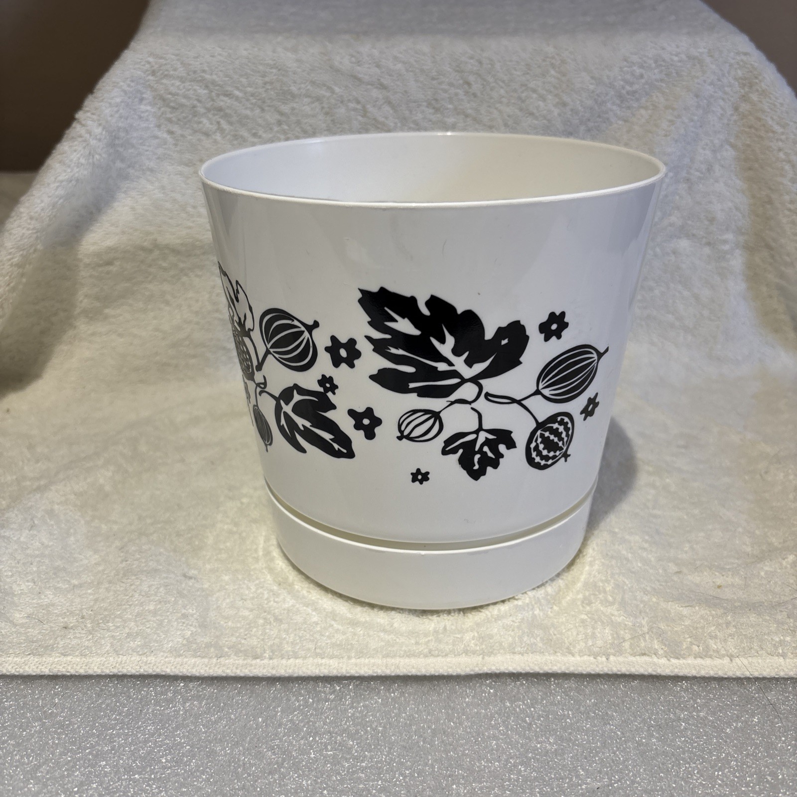 Pyrex Gooseberry Inspired 6\ Pyrex Gooseberry Inspired 6\