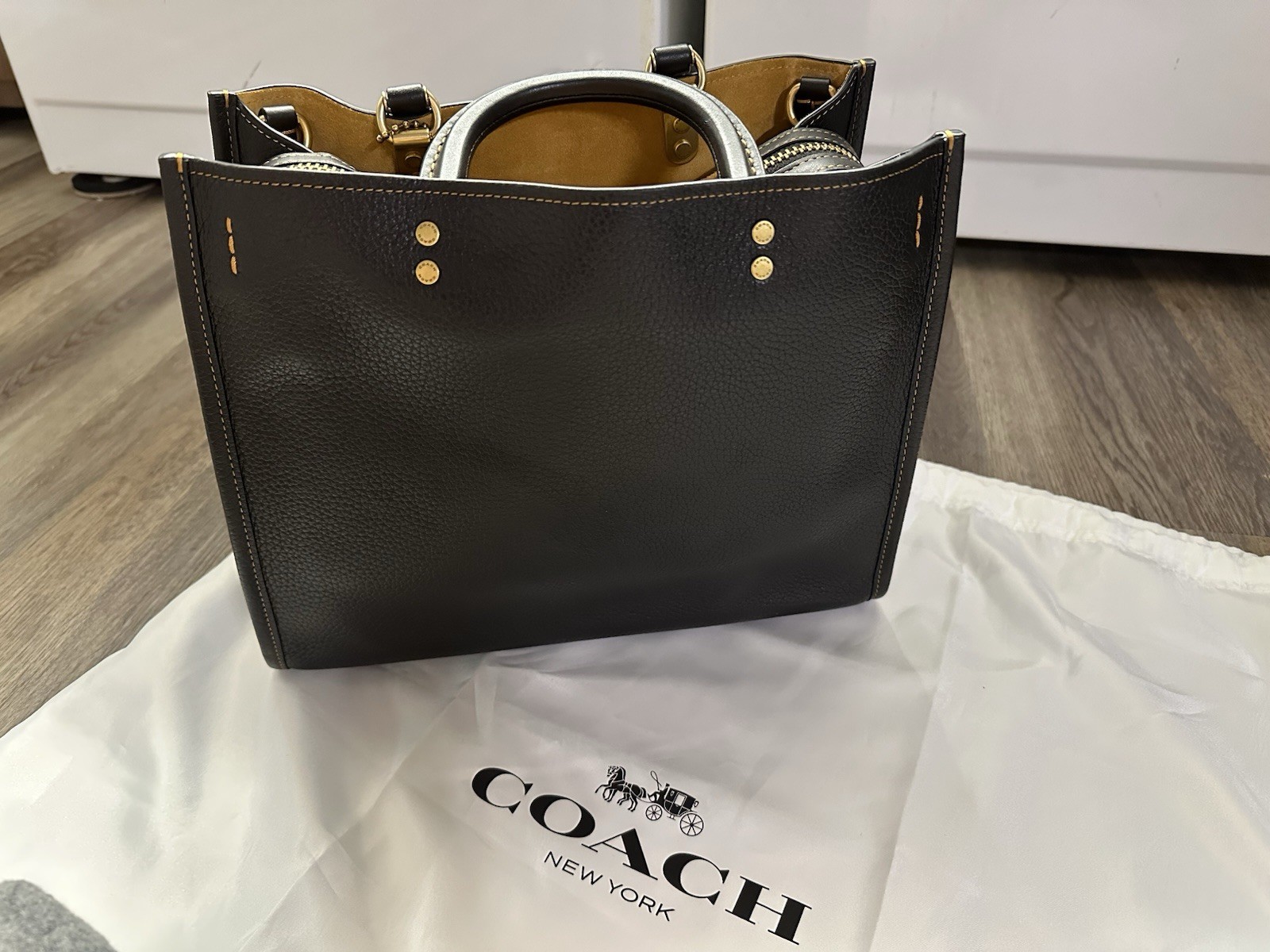 ❣️Authentic - Coach Rogue Bag in Regenerative Glovetanned Pebble Leather