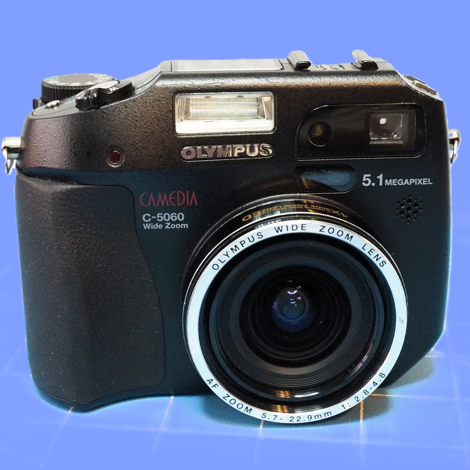 Olympus Camedia C-5060 CCD Digicam 4GB CF with Battery & Charger TESTED WORKING