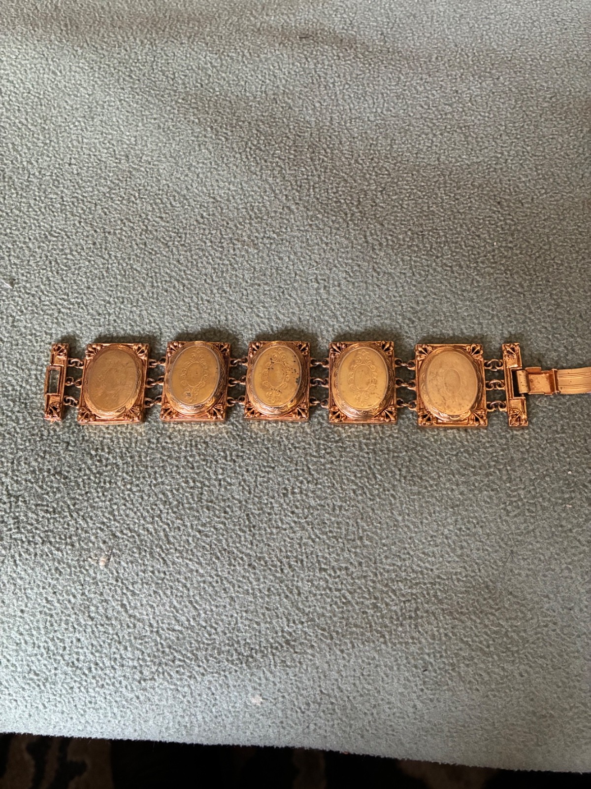 Vintage Signed Hattie Carnegie  Gold Tone  Ornate Locket Bracelet