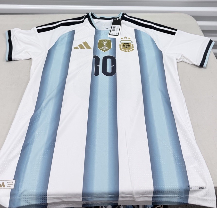 NWT adidas 2026 Argentina Home Messi Jersey Men’s L Players Edition KH3934