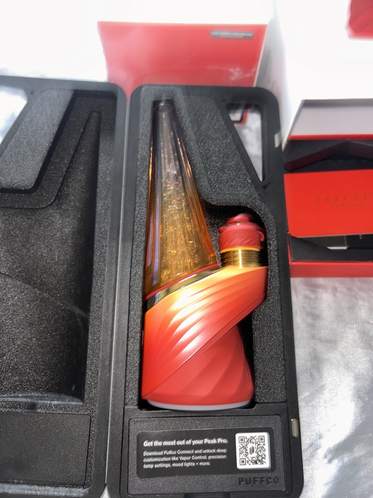 Peak Pro Day break limited edition Rig w/ Bluetooth,Case & Box never used Peak Pro Day break limited edition Rig w/ Bluetooth,Case & Box never used