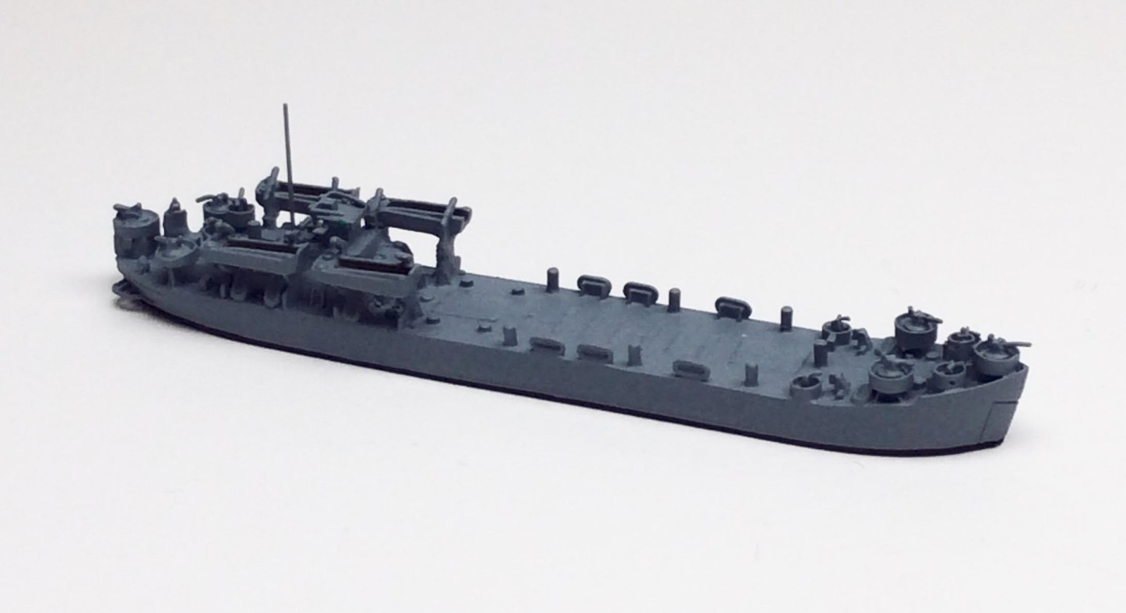Neptun 1389A US Tank Landing Ship LST 2 1944 1/1250 Scale Model Ship Neptun 1389A US Tank Landing Ship LST 2 1944 1/1250 Scale Model Ship