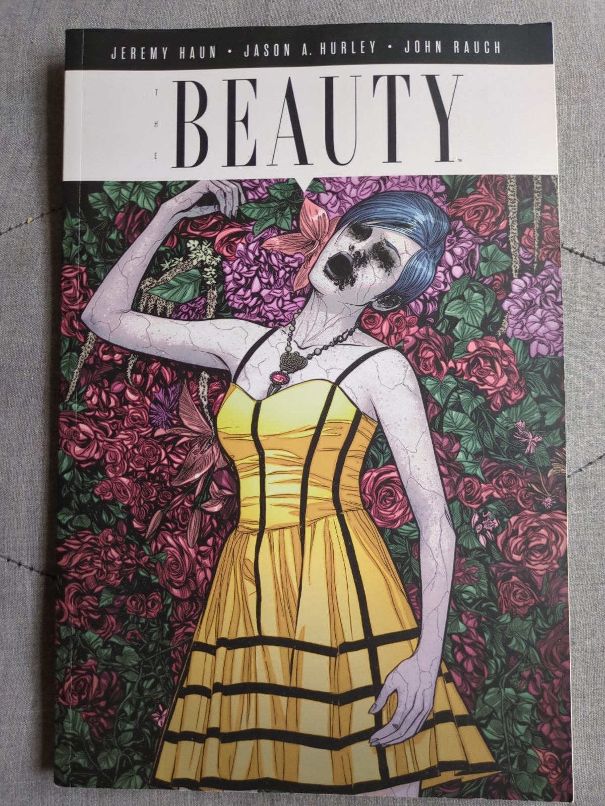The Beauty TP Image Comics 1st Printing Evan Peters TV Series The Beauty TP Image Comics 1st Printing Evan Peters TV Series