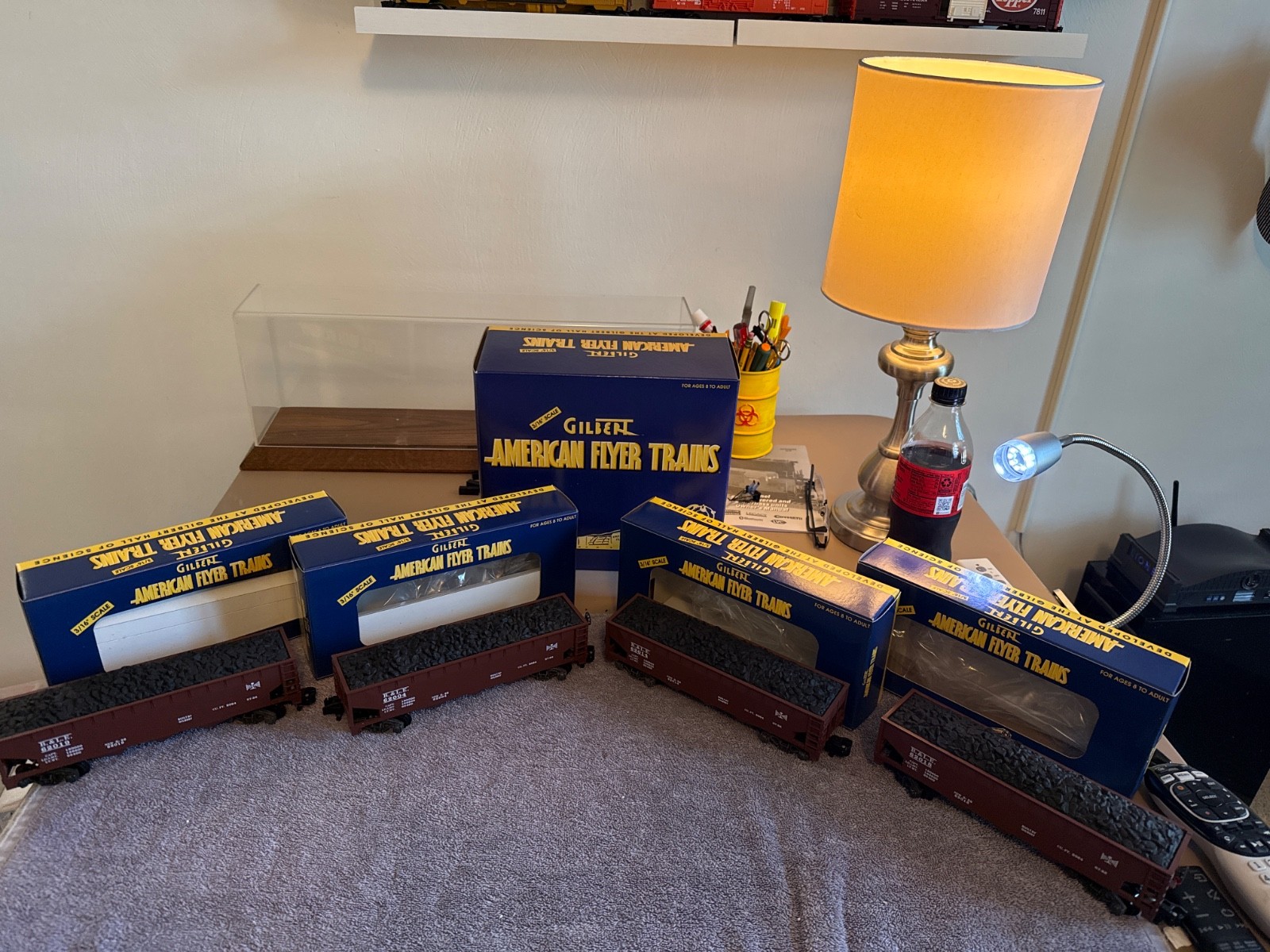 American Flyer s gauge Bessemer and Lake Erie set of Four Hoppers NIB