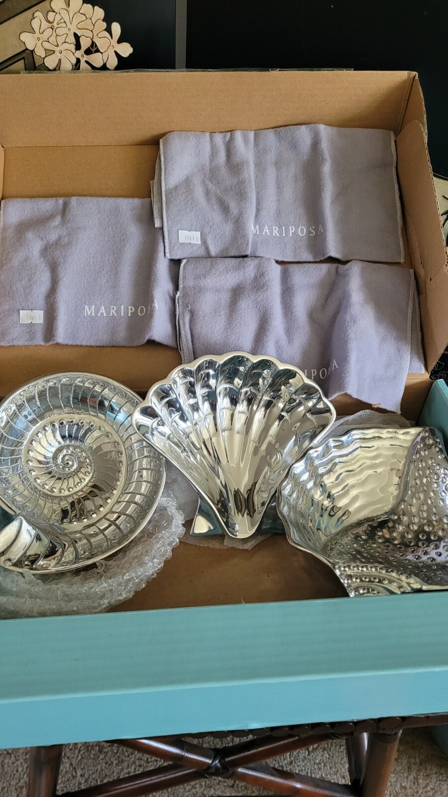 (New Vintage Stock) Mariposa Brillante Aluminum 3 Pack Serving W Storage READ