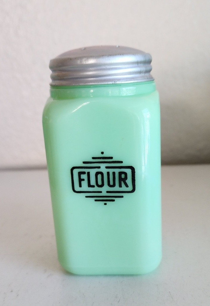 Vintage 1930s McKee Jadeite Small Box Green Glass FLOUR Shaker Jadite Uranium