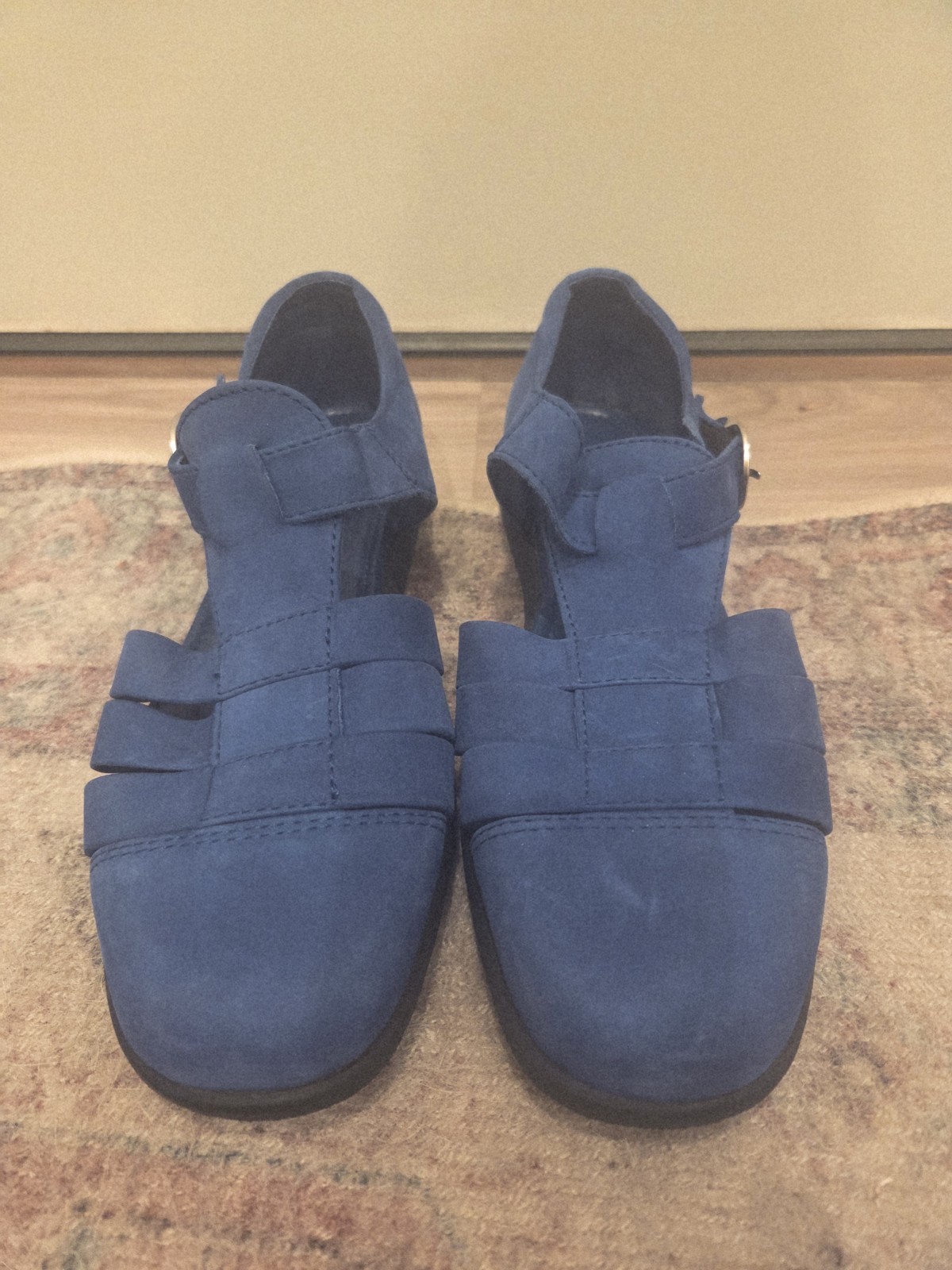 VTG ECCO SOFT LEATHER SHOES SANDALS BRIGHT ELECTRIC BLUE 38 US Size 8 Nwotags 