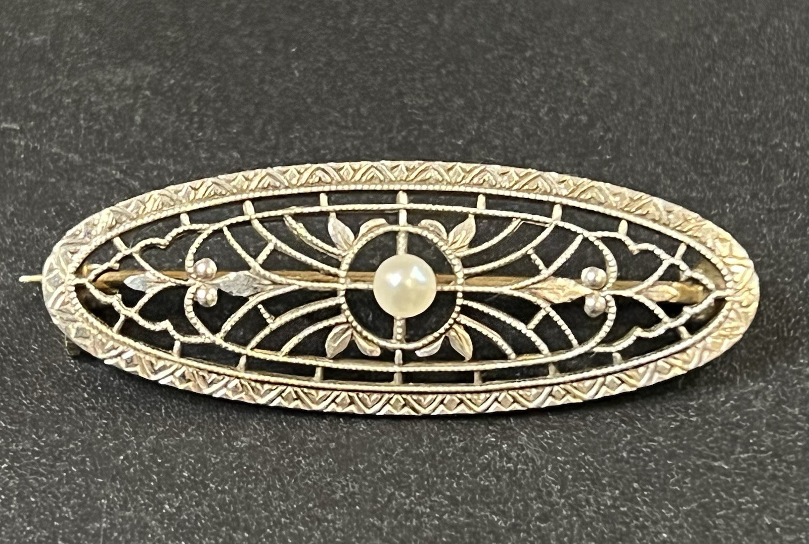 Antique 14K Two-Tone Gold Filigree Bar Brooch Seed Pearl Edwardian c.1910