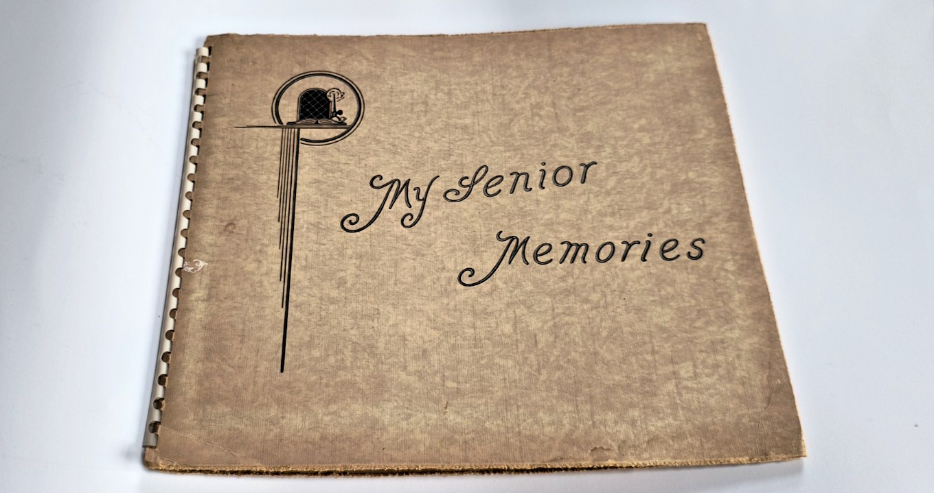 Vtg 1947 Warren IN High School Memories (pictures, autographs, cards) Scrapbook