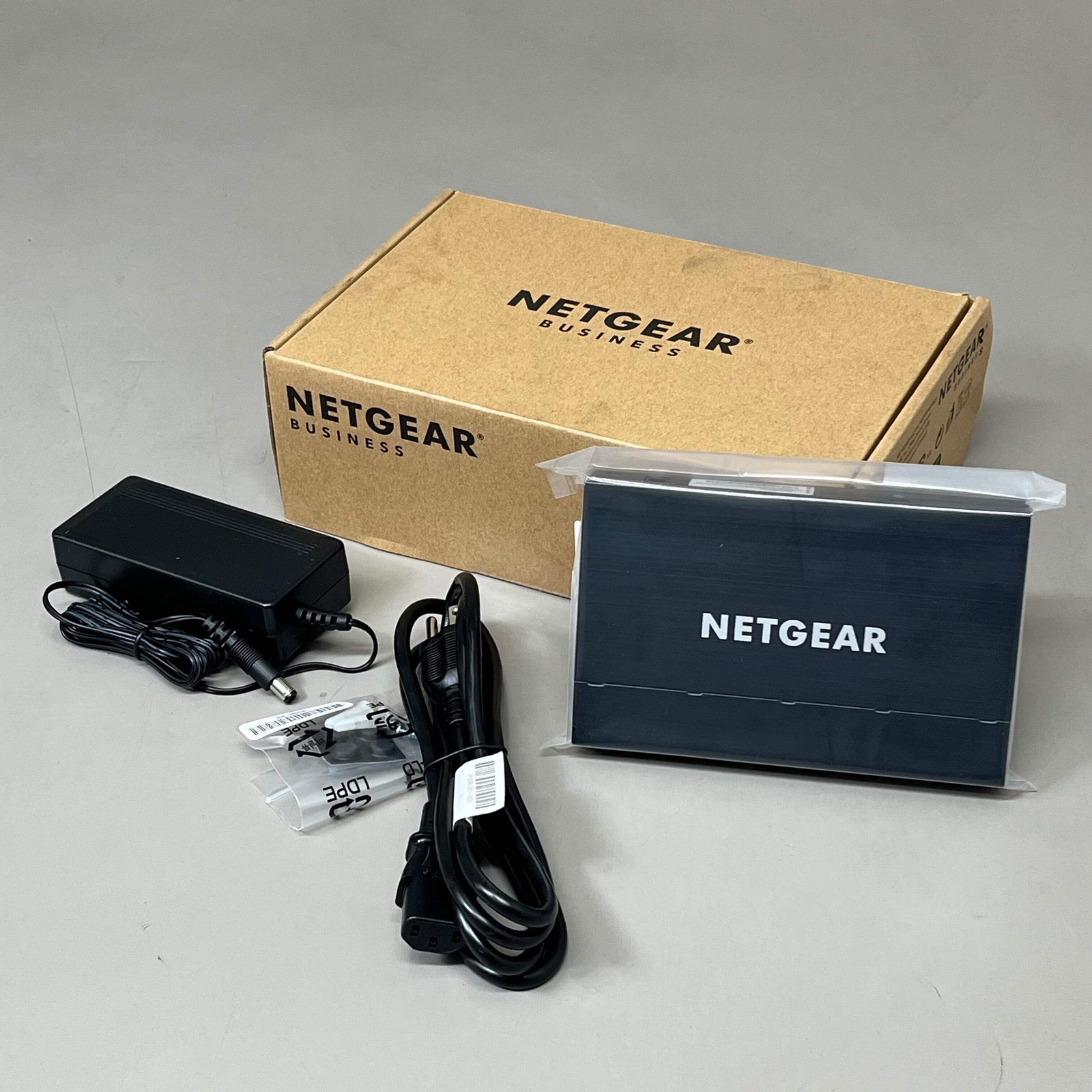 NETGEAR 8-Port PoE+ Gigabit Ethernet Smart Managed Plus Switch GS308EP-100NAS