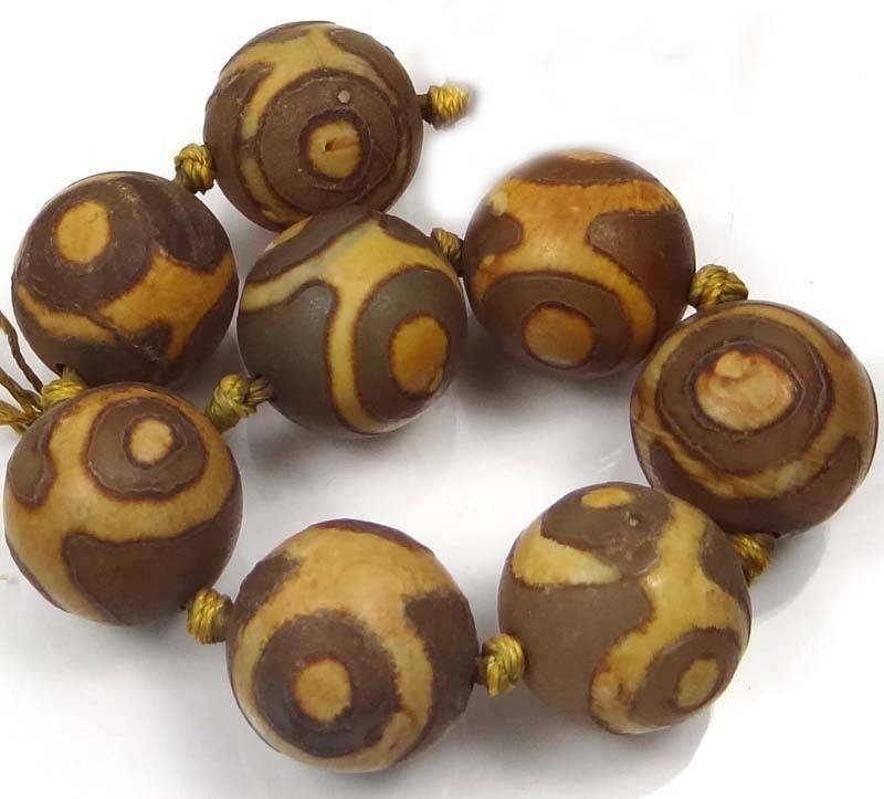8 Tibetan Agate Dzi Style Heaven Eye Round Beads 18mm
