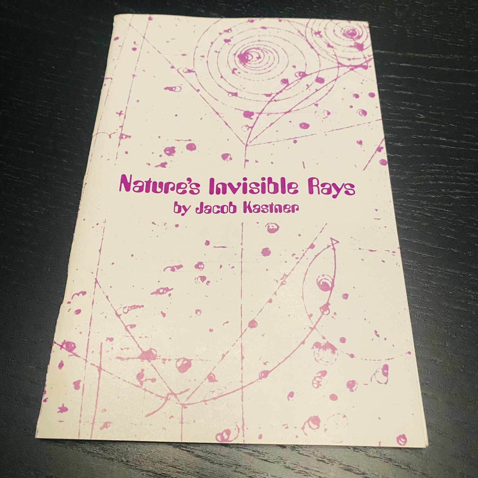Natures Invisible Rays Atom Series Booklet 1973 Jacob Kastner U.S. Atomic Energy Natures Invisible Rays Atom Series Booklet 1973 Jacob Kastner U.S. Atomic Energy