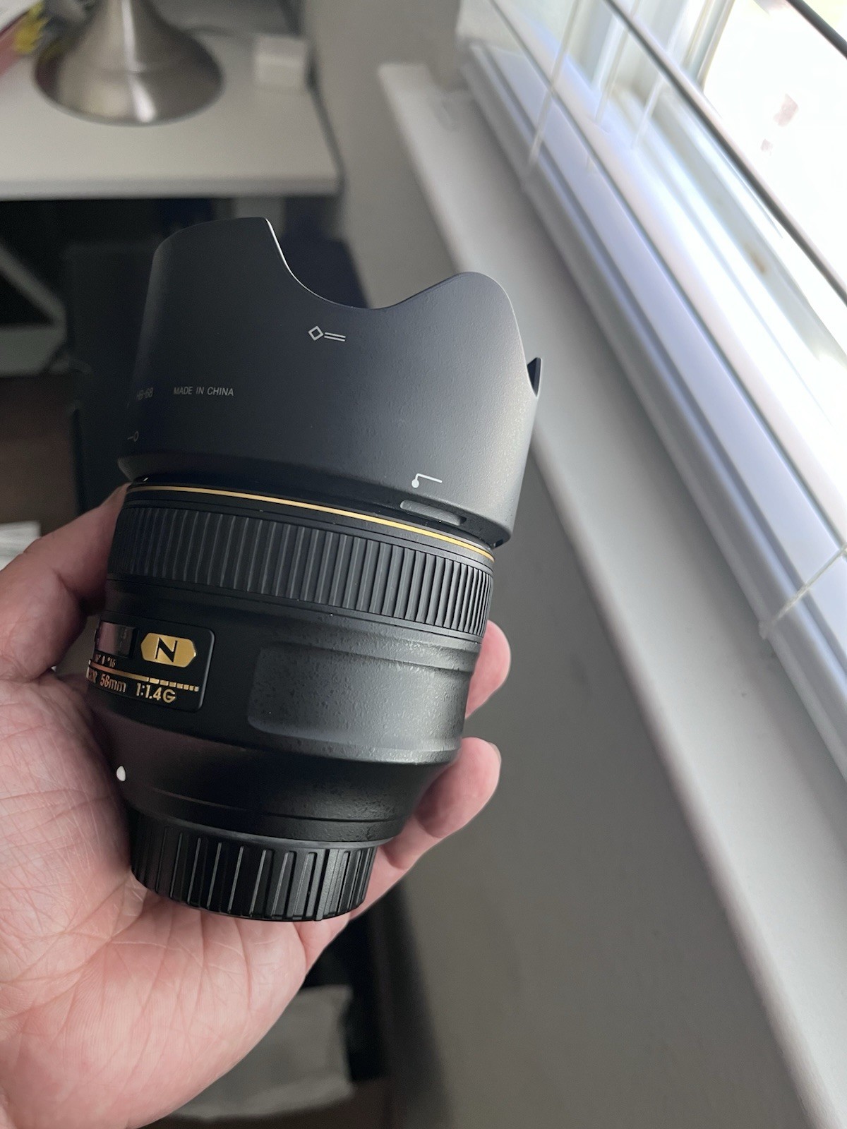 Nikon AF-S NIKKOR 58mm f/1.4G Lens Excellent + US Seller