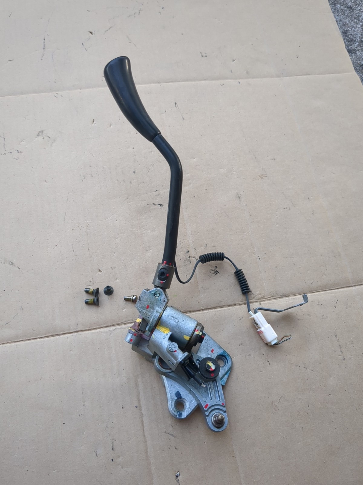 99-03 SIENNA STEERING COLUMN SHIFT ASSEMBLY SHIFT CONTROL USED OEM 33501-08011