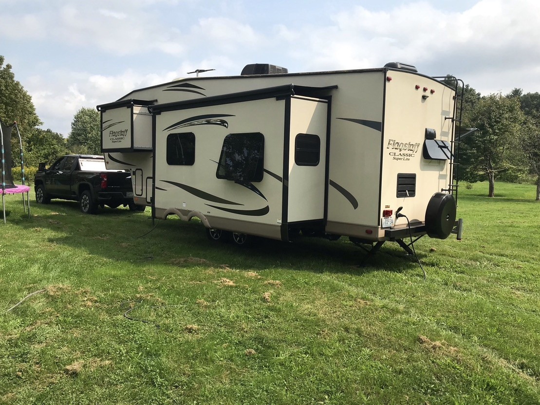 2017 Forest River Flagstaff Ultra Lite RV Fifth Wheel 2017 Forest River Flagstaff Ultra Lite RV Fifth Wheel