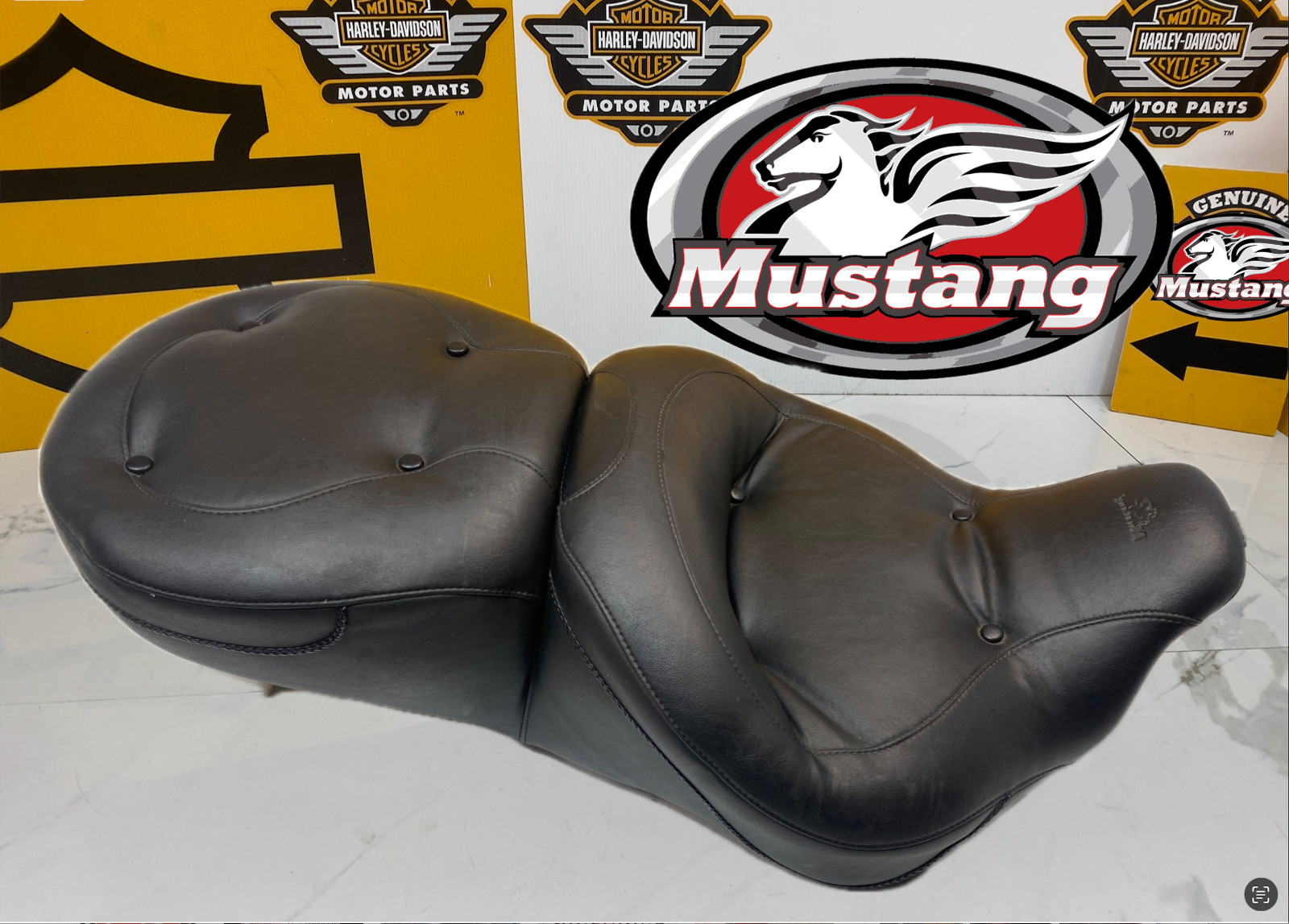 Genuine Mustang Seat 08-25 Vintage Harley Touring Models Pillow Top Seat Regal H