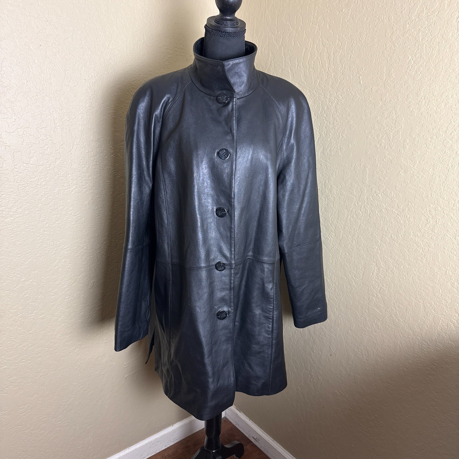 Worthington Women\'s XL Black Genuine Lambskin Leather Long Coat Button Front