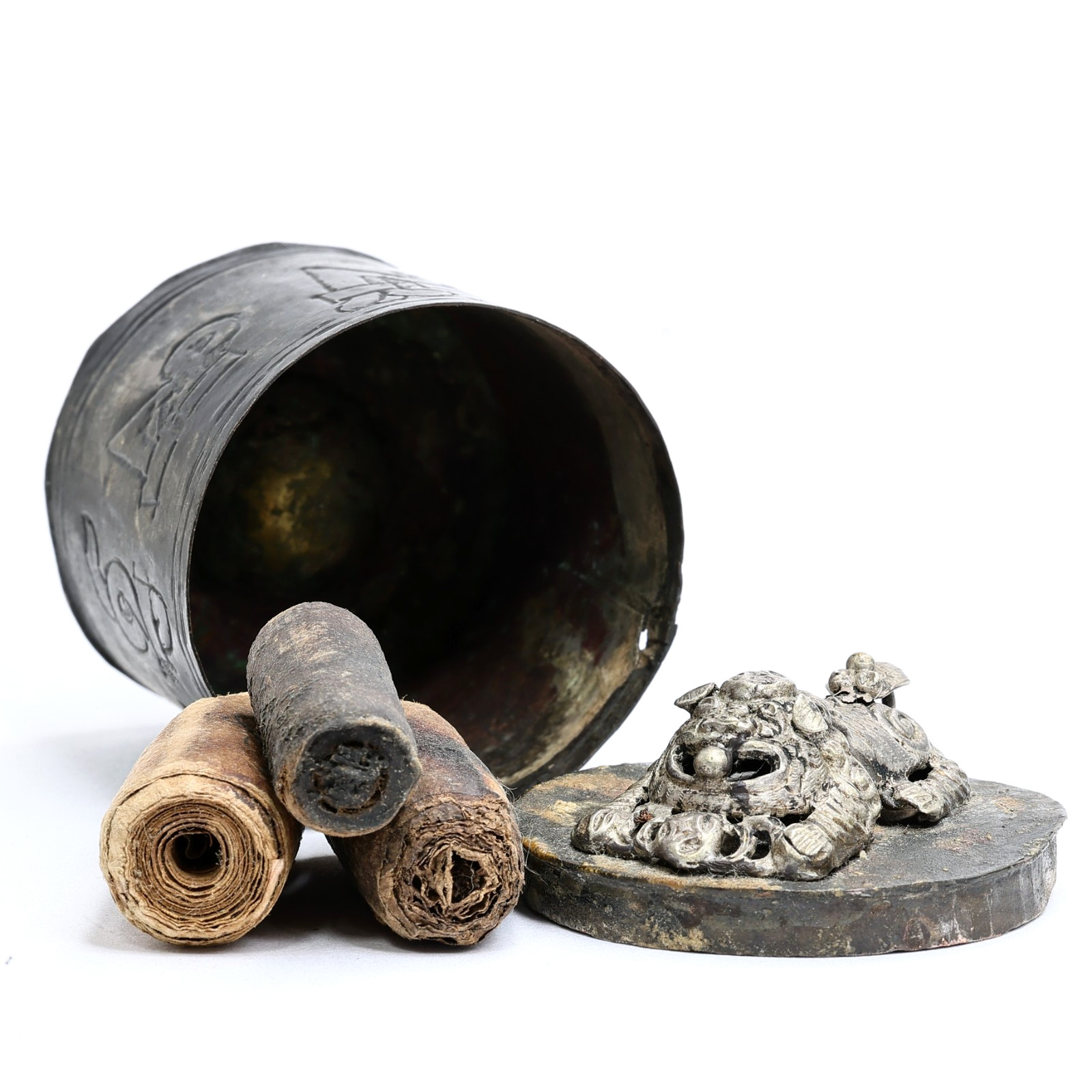 Tibetan Buddhist Cylinder Gau Box W/ 3 Original Mantra Scrolls Silver Lion Ghau