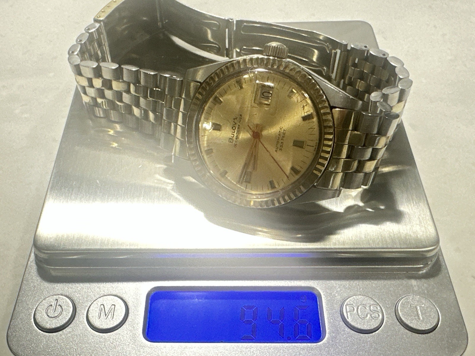 VTG BULOVA 1972 OCEANOGRAPHER 333 FEET 10K GOLD BEZEL  Men’s Watch For Parts