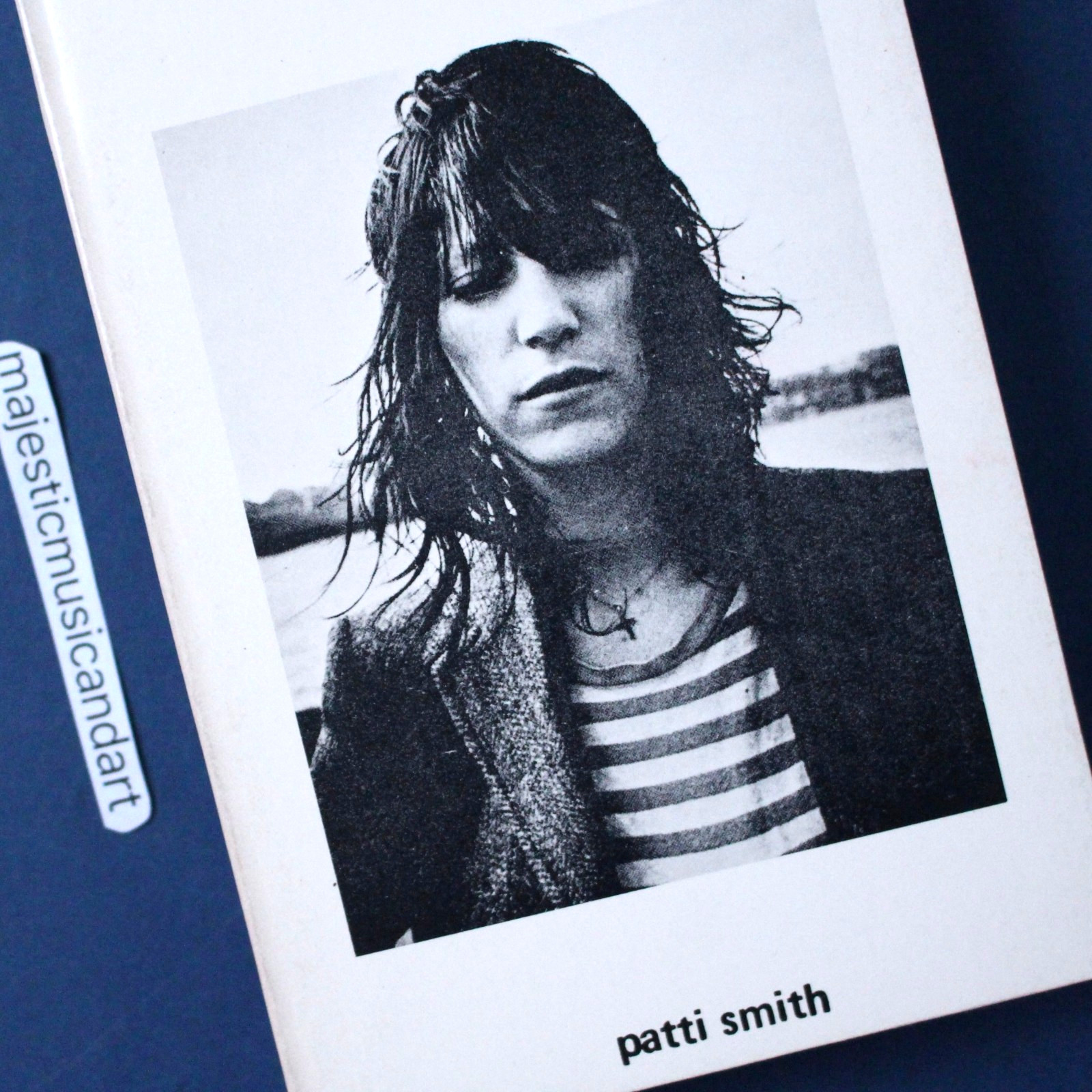 PATTI SMITH 1972 FIRST EDITION POETRY BOOK