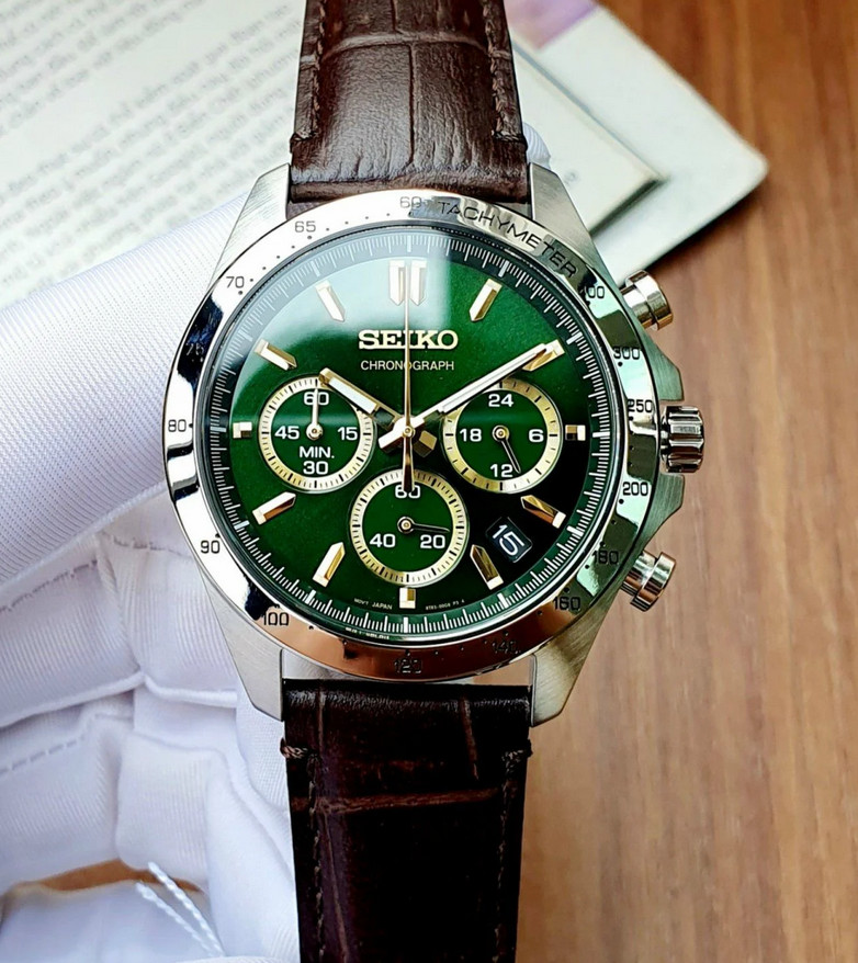 Seiko Spirit Chronograph Green Dial Stainless Steel Men\'s Watch SBTR017