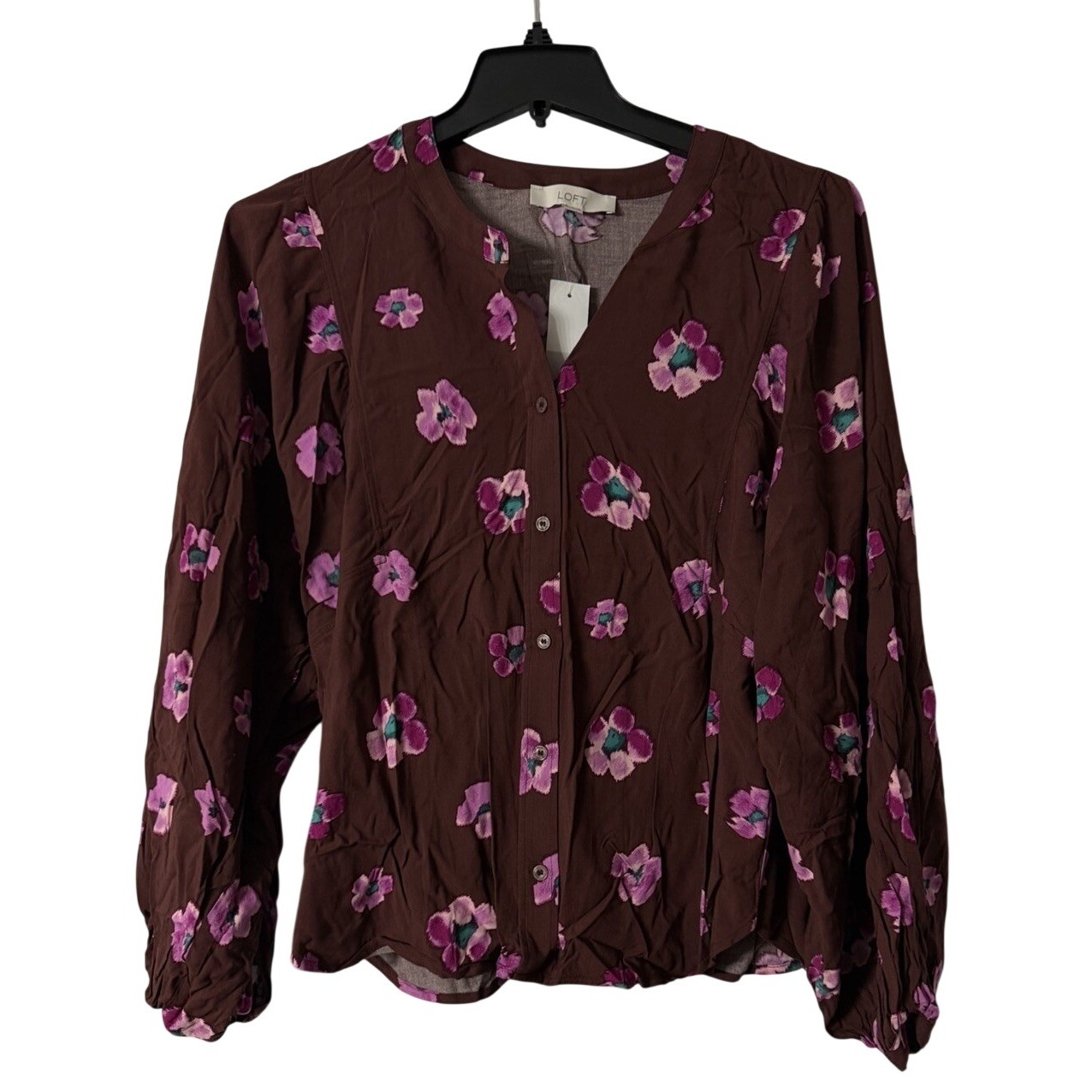 NWT Ann Taylor LOFT Womens Long Sleeve Floral Rayon Button Top Shirt Size Medium NWT Ann Taylor LOFT Womens Long Sleeve Floral Rayon Button Top Shirt Size Medium