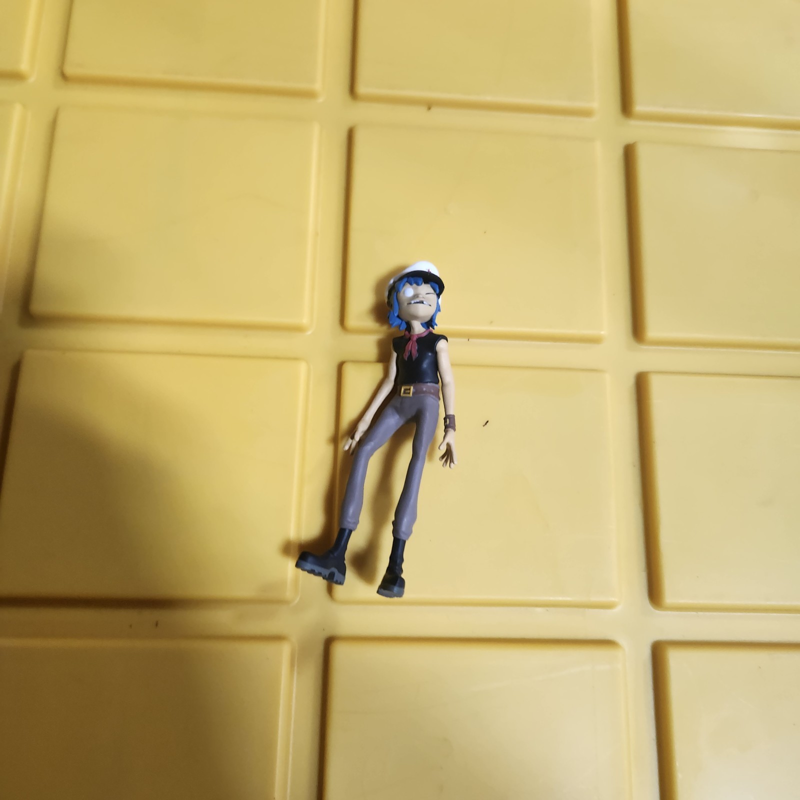 Superplastic Gorillaz 3 Inch Blind Bag Figure 2-D Beach  E1 