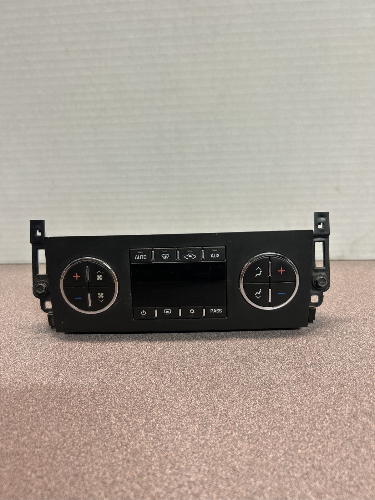 2007-2011 GMC Chevy Tahoe Suburban Yukon Ac Heater Temperature Climate Control 2007-2011 GMC Chevy Tahoe Suburban Yukon Ac Heater Temperature Climate Control