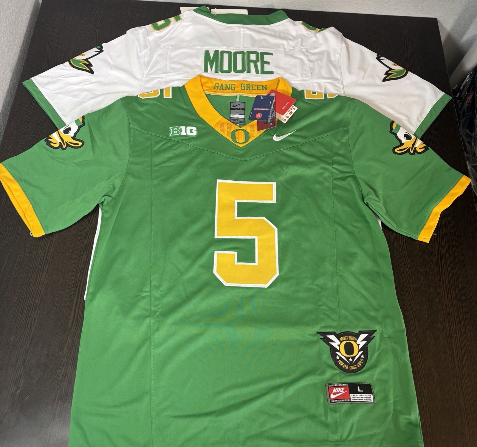 Dante Moore Oregon Ducks Jersey SHIPS SAME DAY Dante Moore Oregon Ducks Jersey SHIPS SAME DAY