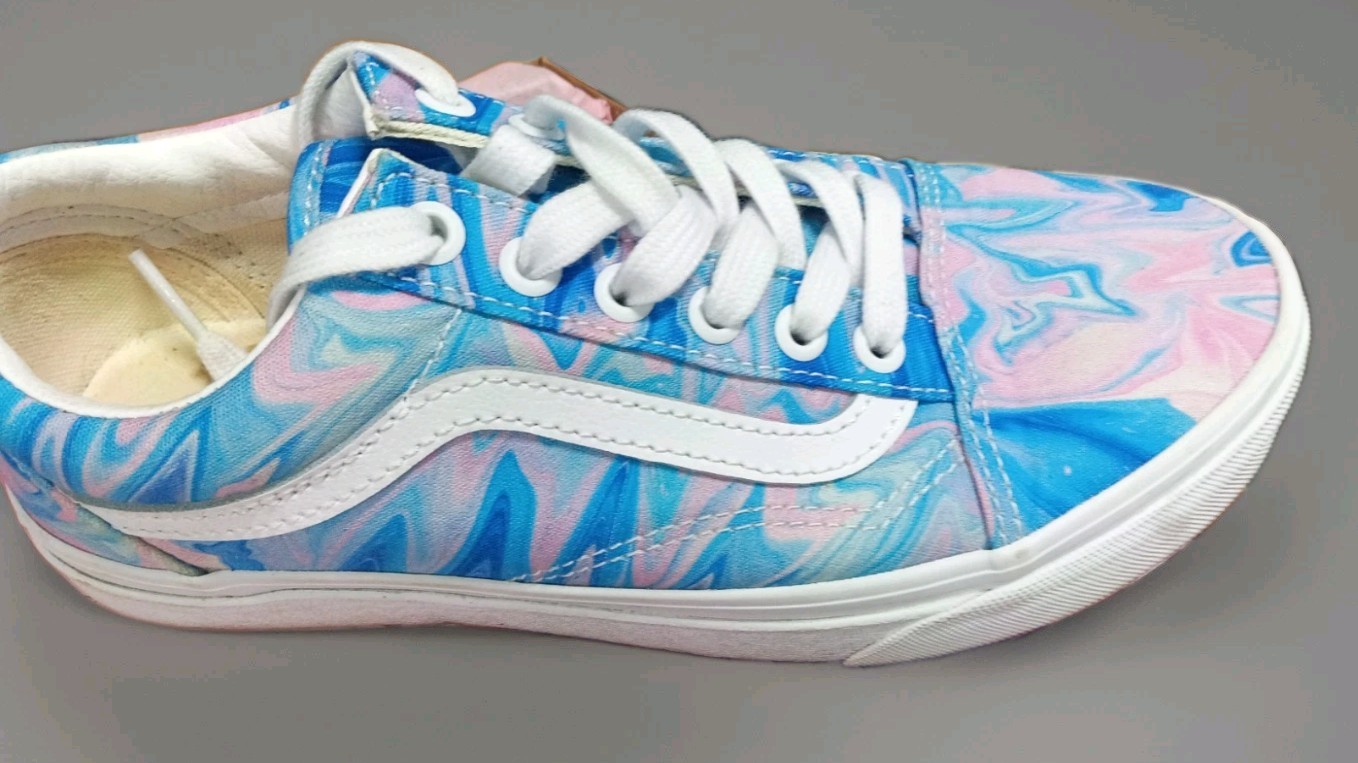 VANS Off The Wall Old Skool Blue/Pink Swirl Canvas Lace-Up Sneaker. Unisex. VANS Off The Wall Old Skool Blue/Pink Swirl Canvas Lace-Up Sneaker. Unisex.